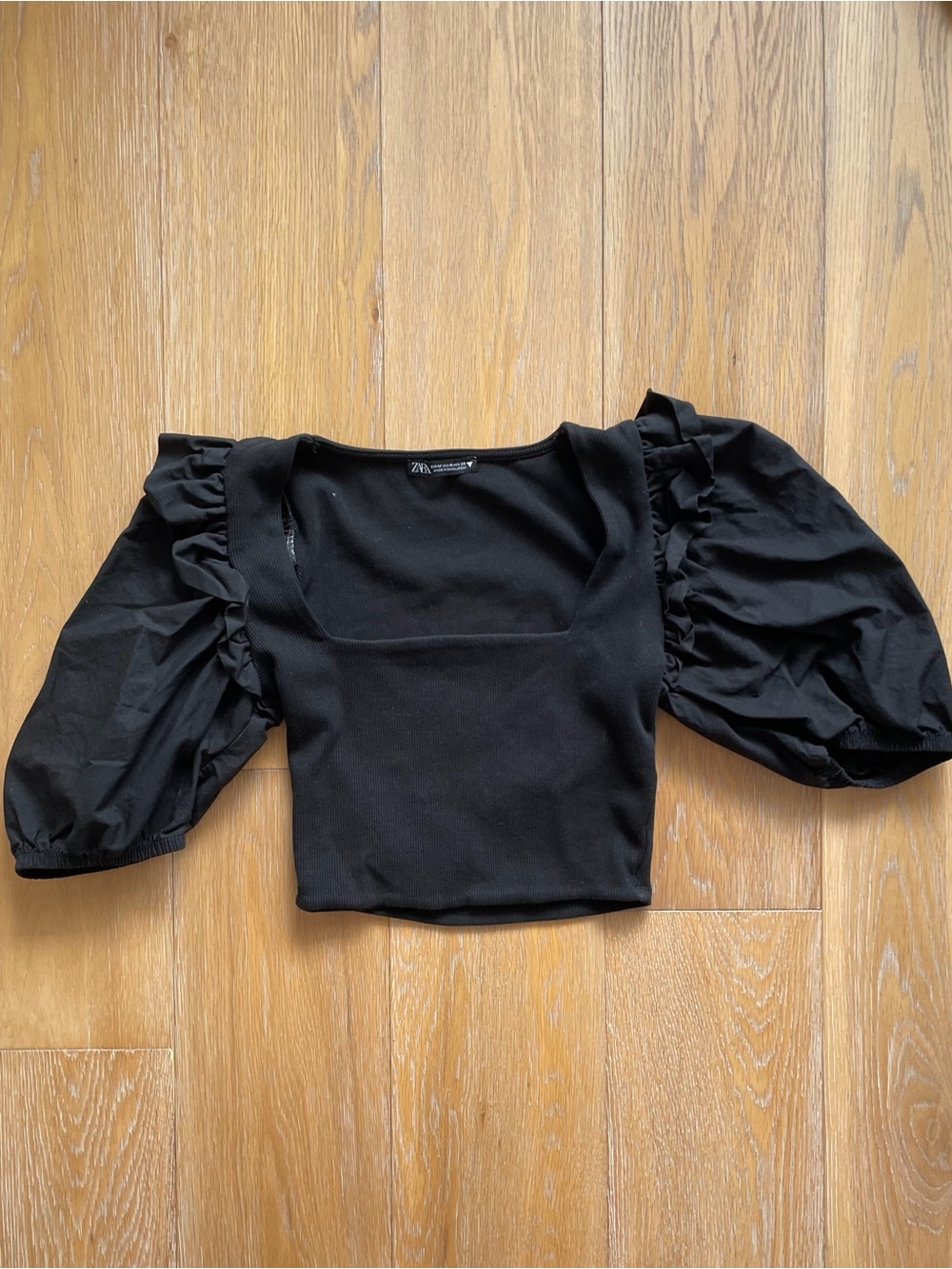 Zara Black Puff-Sleeve Square Crop Top
